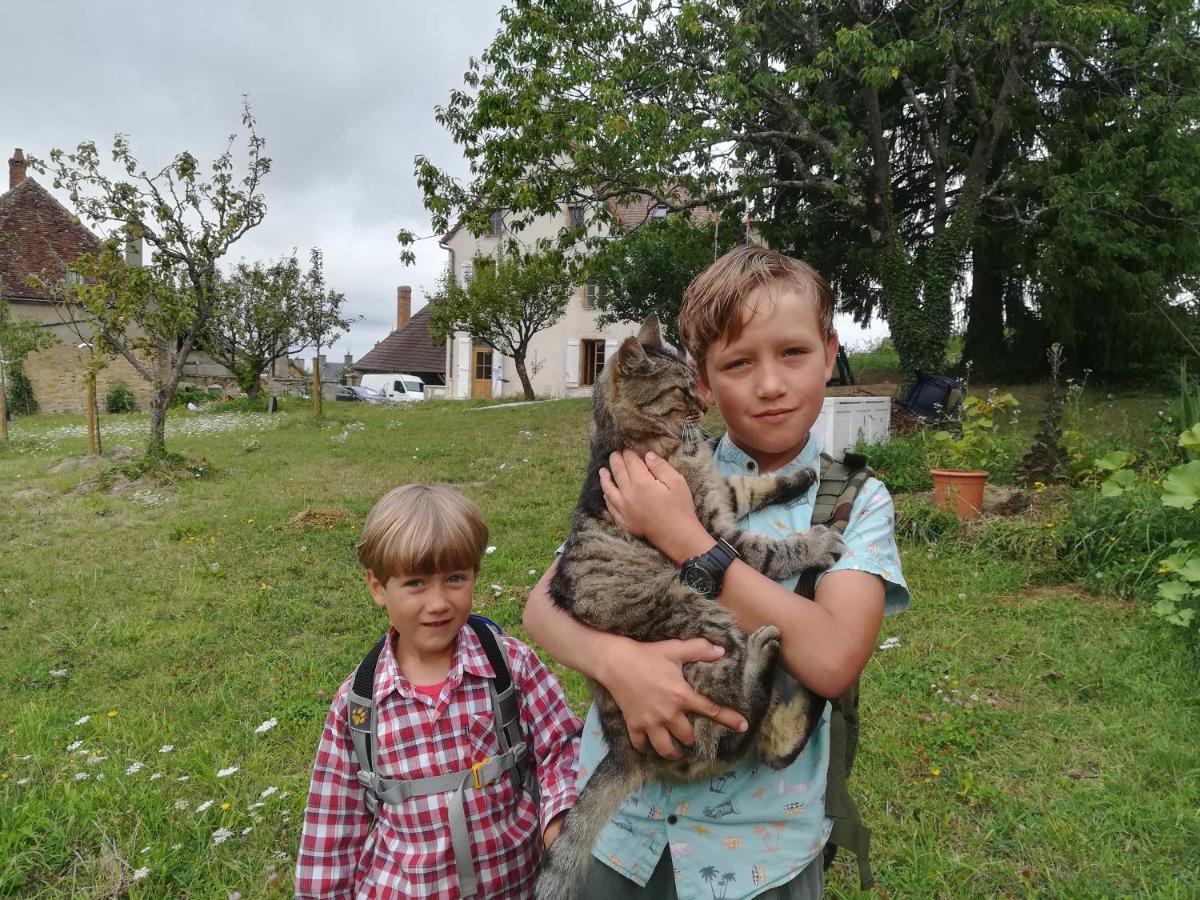 Chez Casimir Bed and Breakfast Cercy-la-Tour Buitenkant foto
